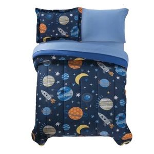 Kid’s Twin In Space Comforter